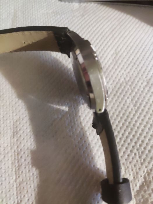 Vând 2 ceasuri Fossil