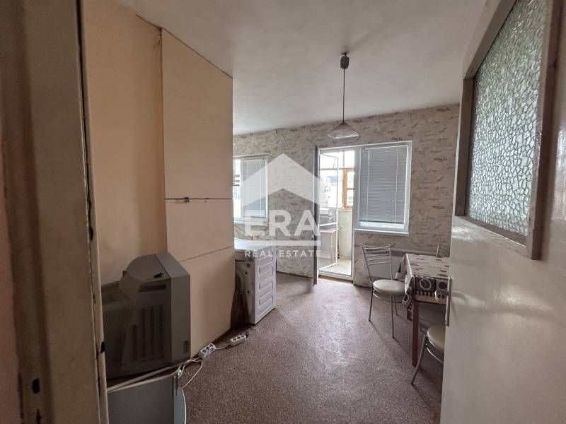 Продава се Тристаен апартамент в Варна, Кайсиева градина - 85 кв.м за 1176 €/кв.м - Снимка #4