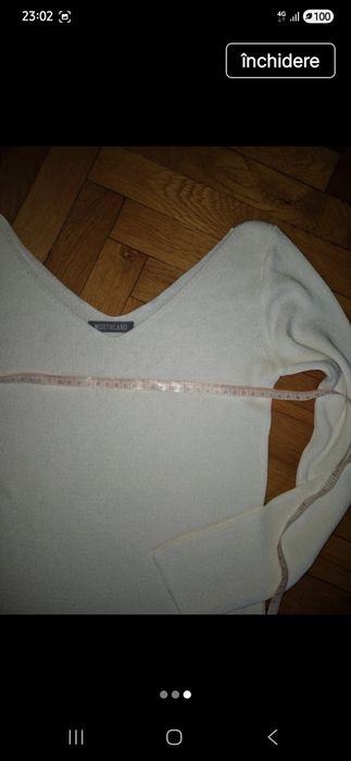 Bluza alba cu decolteu pe 2 fețe