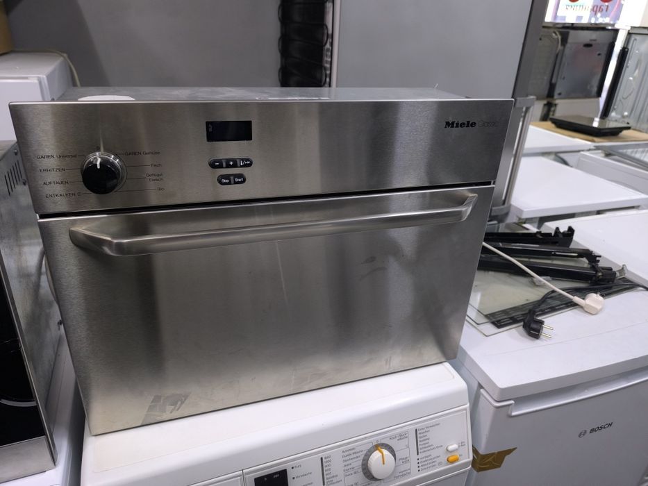 Фурна на пара Miele DG 163 EDST