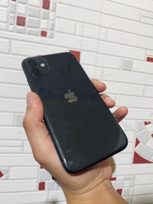 Продам Iphone 11 в хорошем состояний
