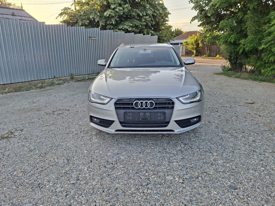 Audi A4 B8.5 ~ 2012/ 2.0d 143 Cp/Navi/Xenon/Led/2xClimatronic/Scaune incalzite!!Cash sau Rate!!!