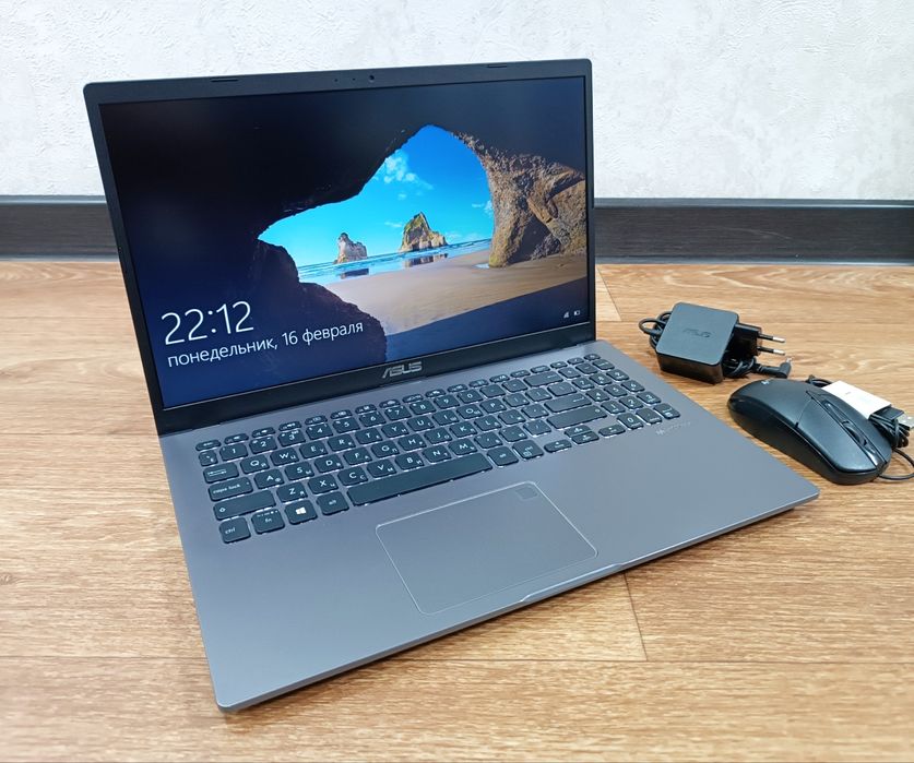 Ноутбук ASUS Современный Windows 10 Pro ssd.