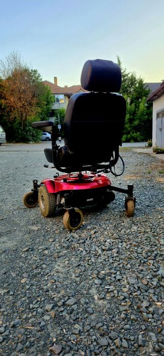 Carut , carucior electric pentru persoane cu dizabilități/ handicap