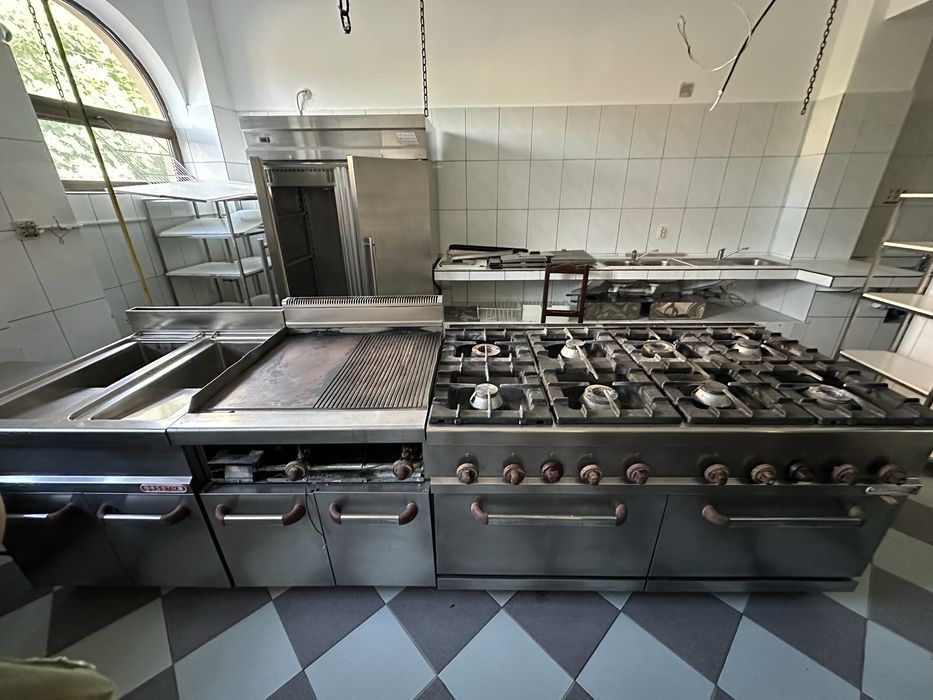Echipament bucătărie HORECA inox, restaurant funcțională