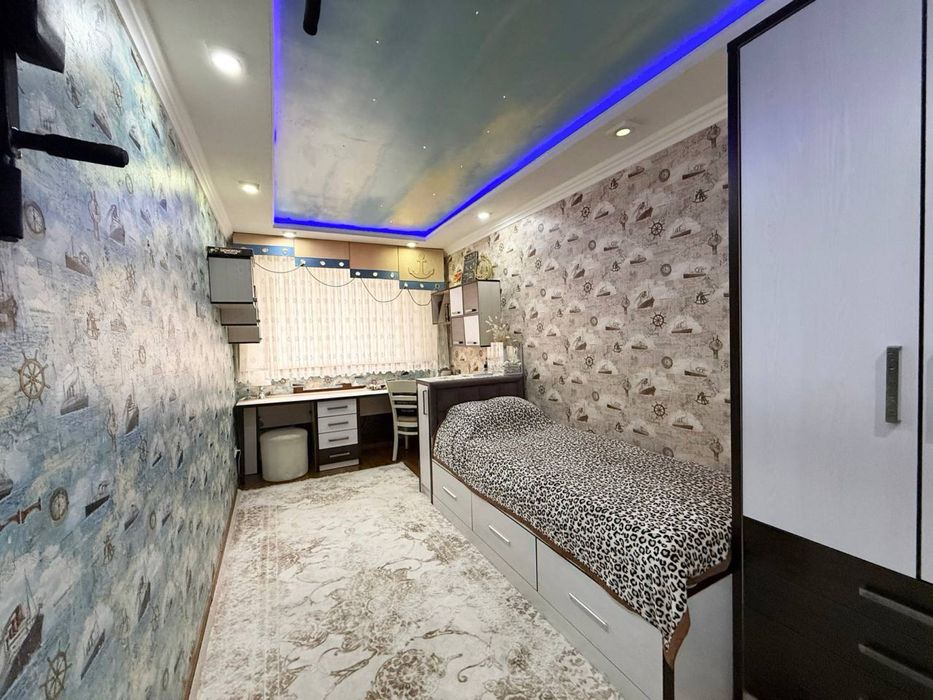 Продается 4 комнатная квартира на Ц-2