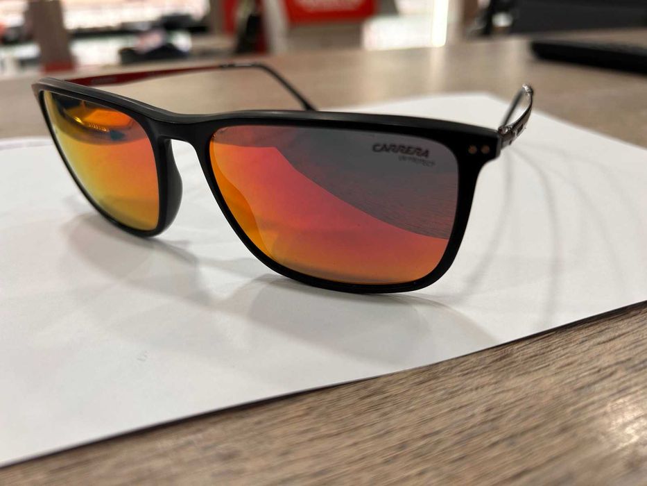 Очила Carrera запазени, черен цвят