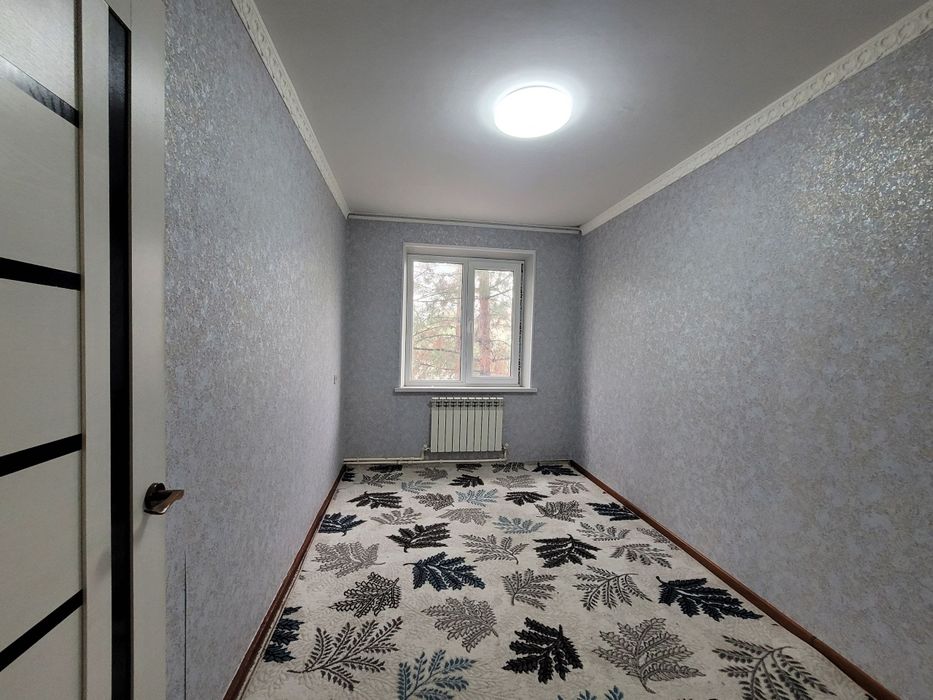 Фрунза масивда 3 хонали квартира сотилади