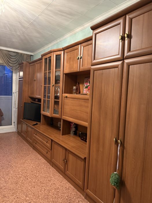 Продам гарнитур для зала