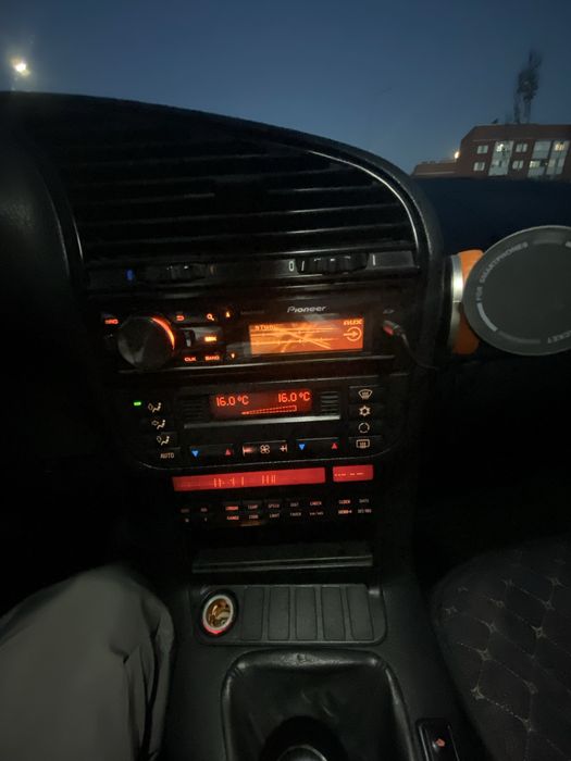 Продам бмв е36 318i