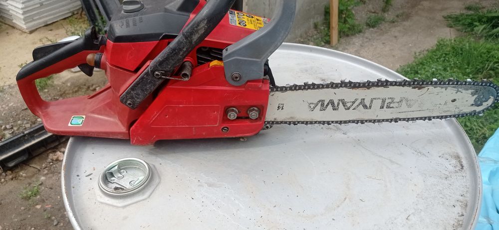Продам бензопилу