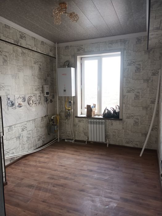 Хонсарой домидан 2 хонали квартира сотилади