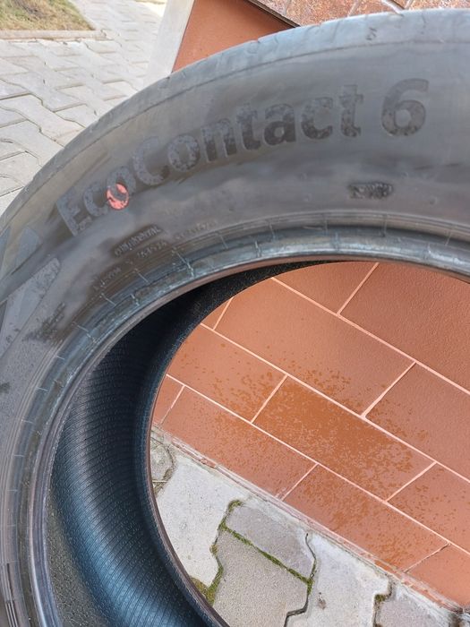 Anvelope continental 225/60/18 104v