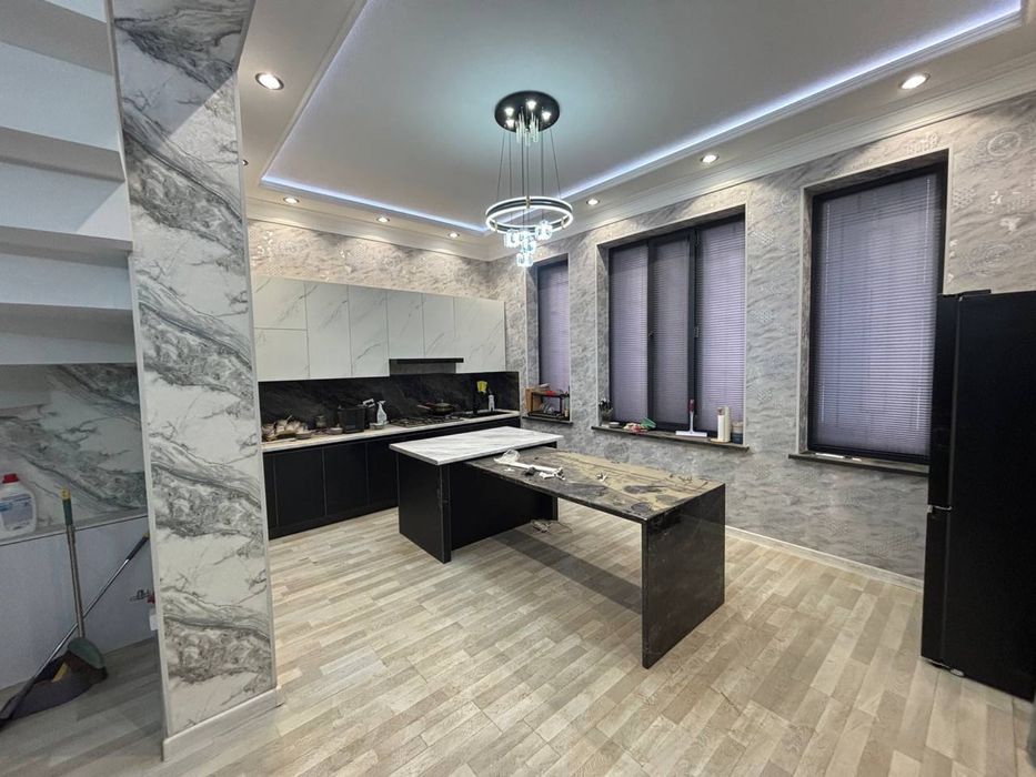 Продается Коттедж 1.5 соту 270м2 5хонали Хонобод Сергели тумани