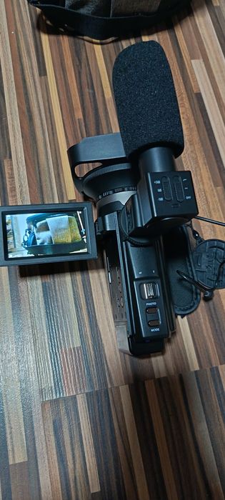 Camera video cu accesorii