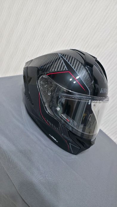 Мотошлем AIROH matrix carbon