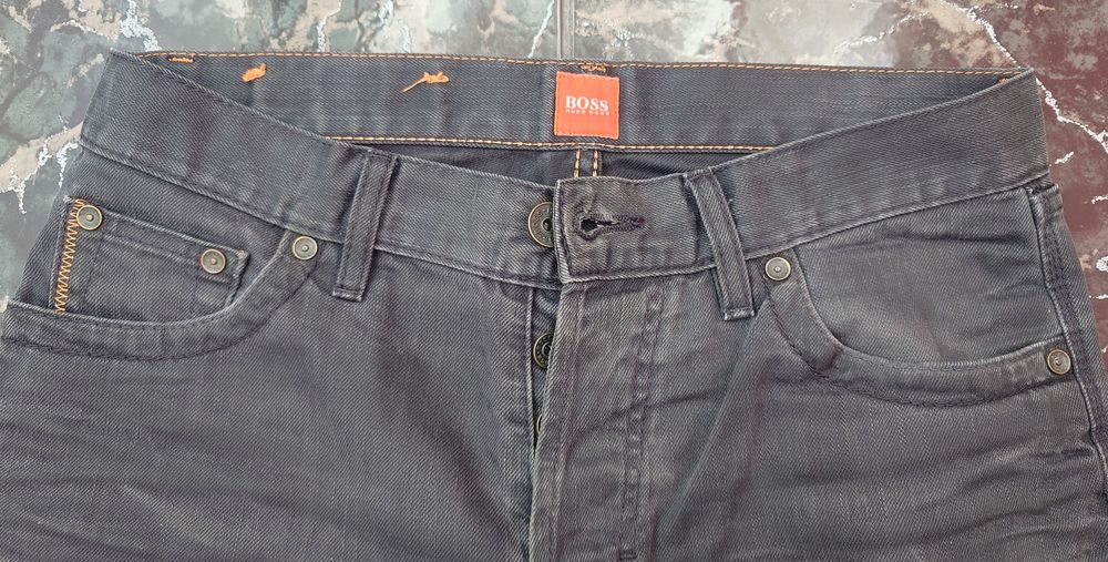 Мъжки дънки Boss размер 32