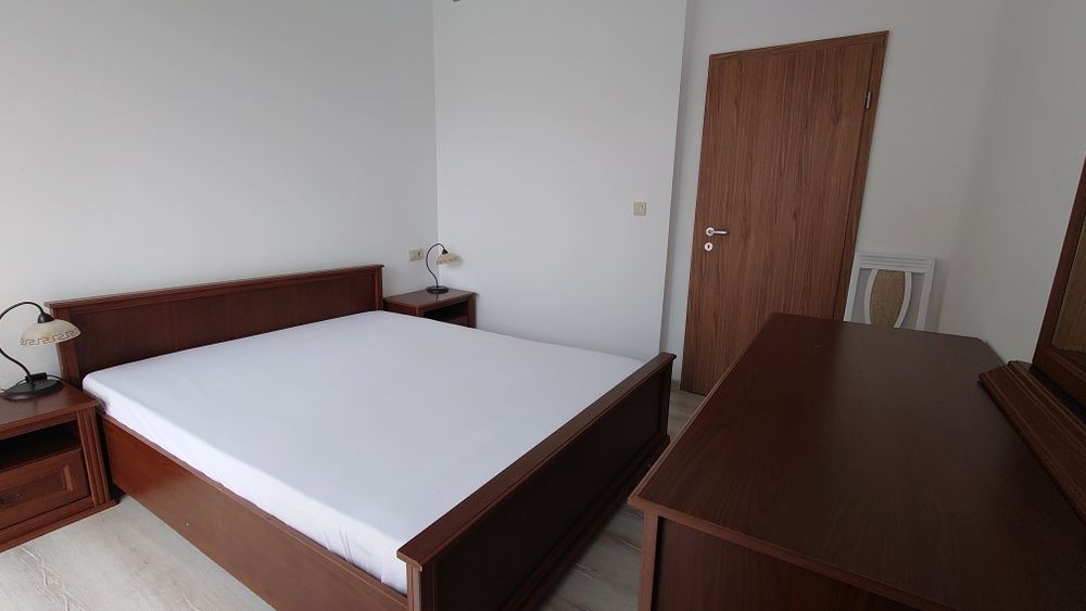 Диван спалня ,гардероб шкаф, бюро огледало, кухня, мебели - обзавежд