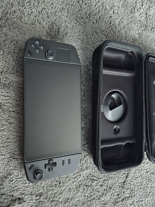 Преносима конзола за игри Lenovo Legion GO, 16GB LPDDR5, SSD 512GB