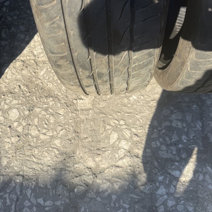 2 броя летни гуми Saferich 225/50 R17 Dot 1024 ном 905