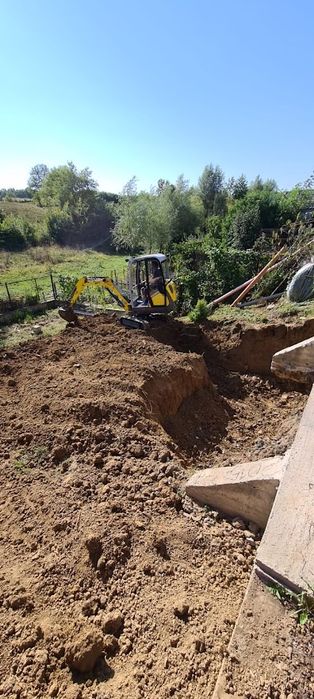 Miniexcavator de Închiriat Diverse Lucrări