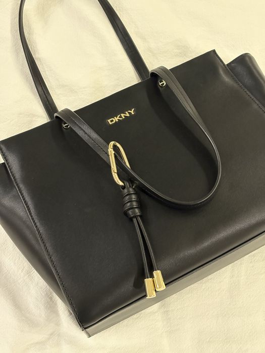 Чанта DKNY Mackenzie Tote