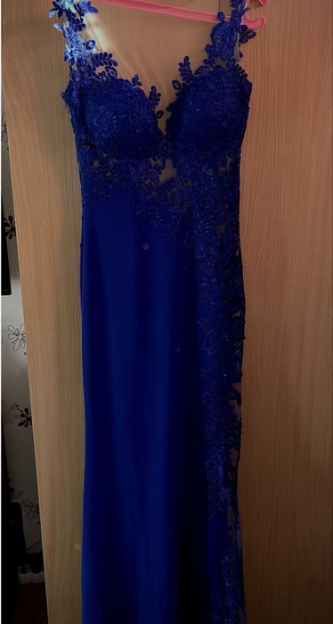 Бална рокля.