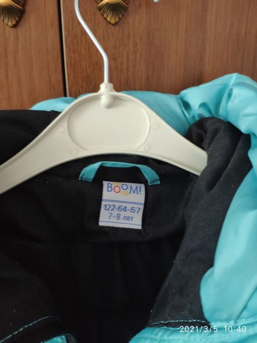 Продам костюм на девочку осень-весна