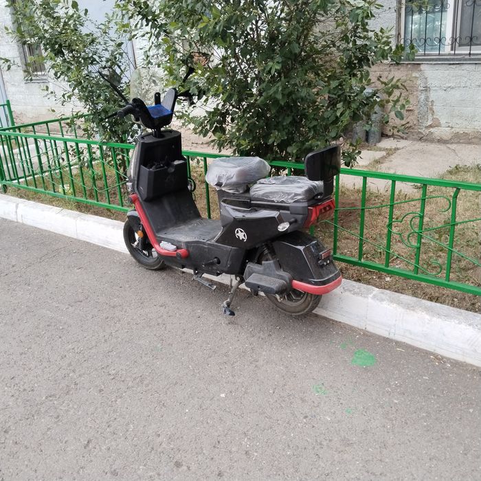 Скутер танк продаю
