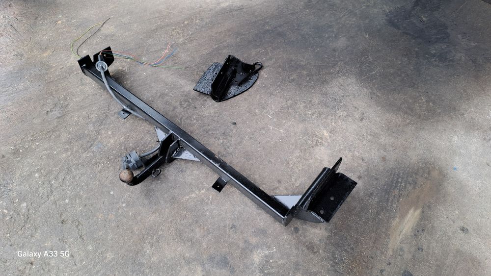 Теглич за Mazda MPV /Мазда МПВ