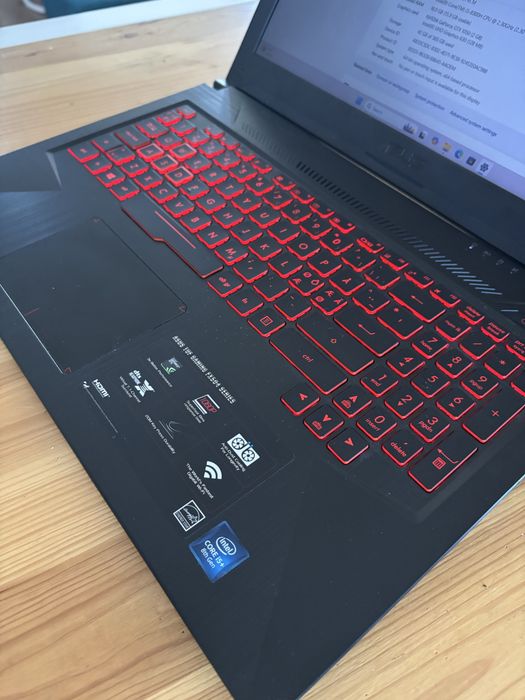 Asus TUF Gaming ( Asus TUG Gaming fFX504)