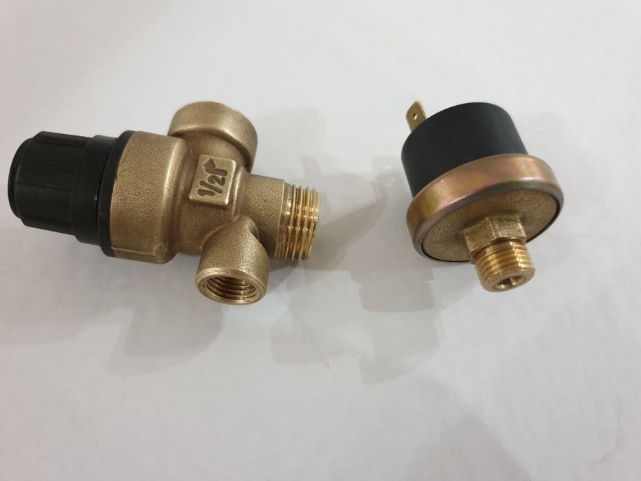 Supapa 3 Bar +Presostat  de debit Centrală Ariston T2 Microtec Modula