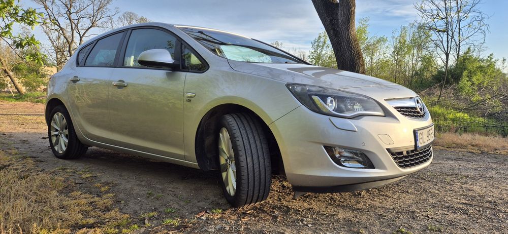 OPEL Astra 2012 — imagine 4