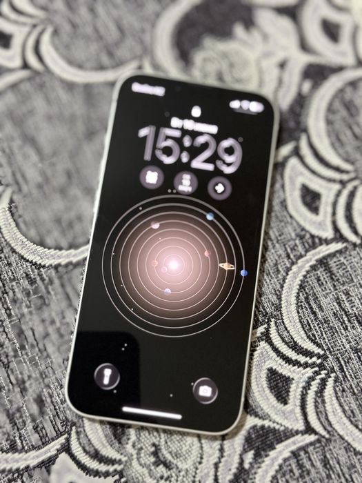 Продается Iphone 13