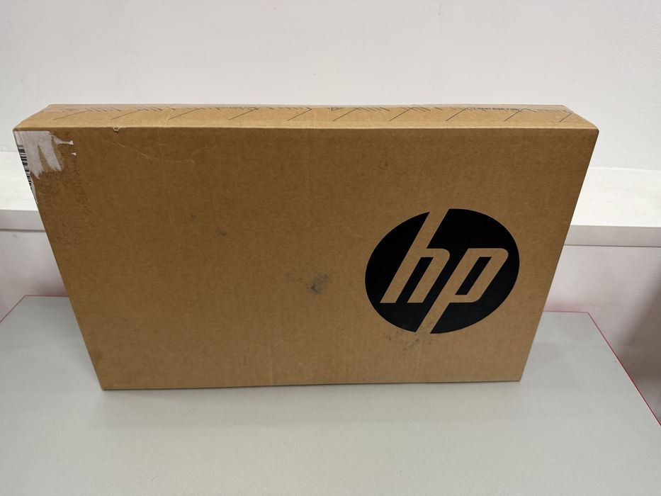 Laptop Hp 250R G10, Core 3 100U, pana la 4,7Ghz, 15,6” Full HD, RAM 8 Gb, SSD 512, nou la cutie