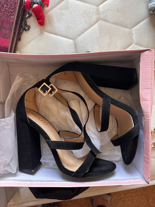 Обувки на висок ток RAID