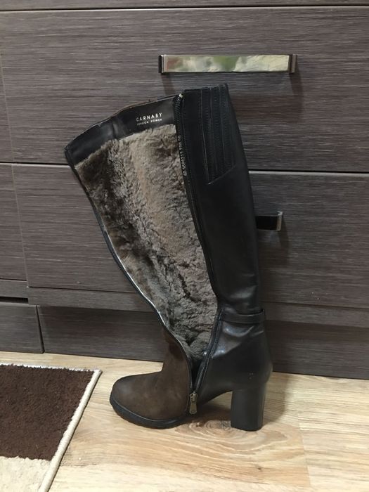 Зимние женские сапоги