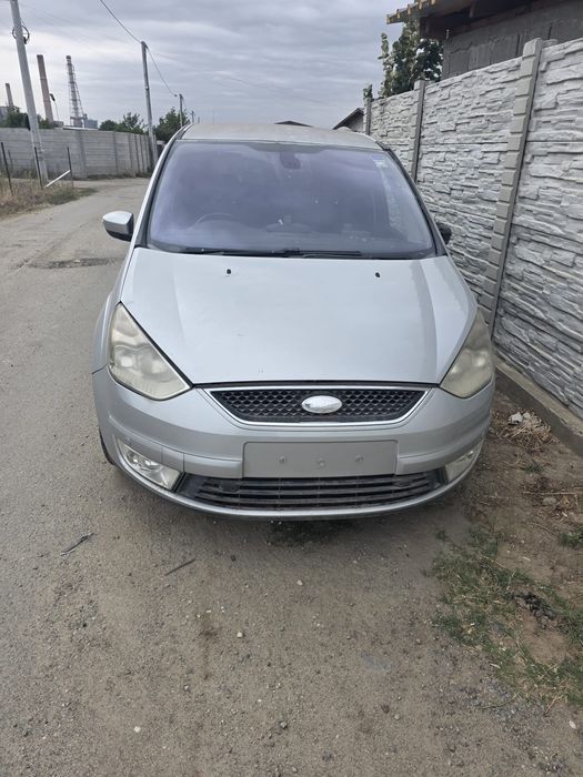 Dezmembrez ford galaxy 2.0 tdci 2010