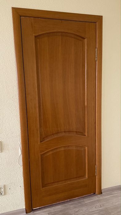 Продам двери межкомнатные