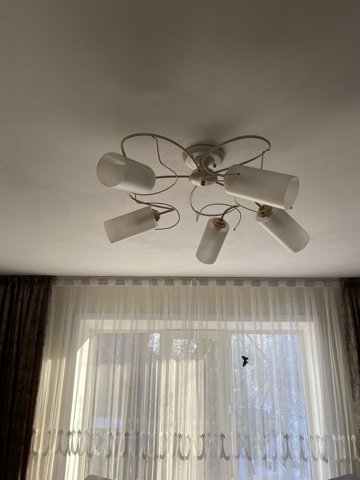 Люстра.                                    .