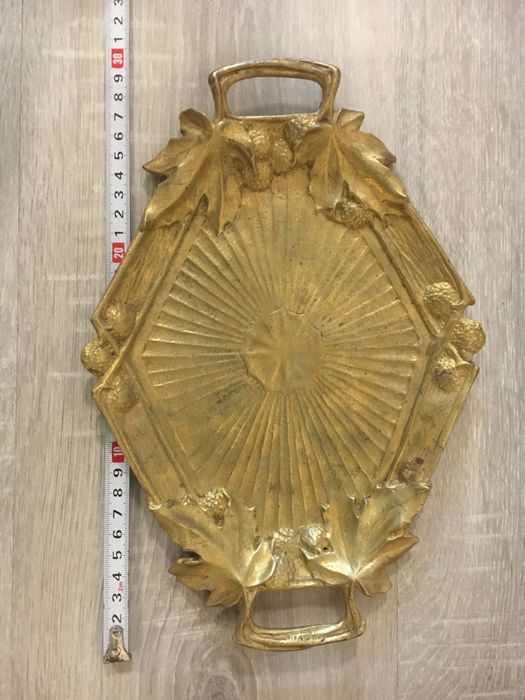 Бронзов поднос от 19 век