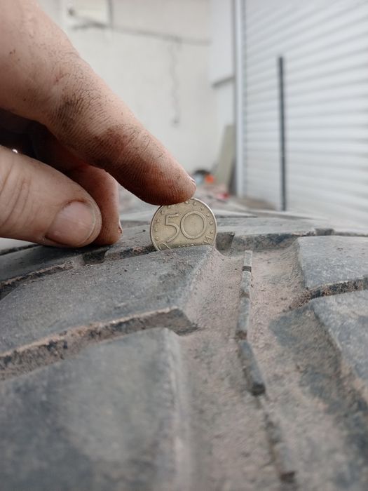 Silverstone sport 265 70 17