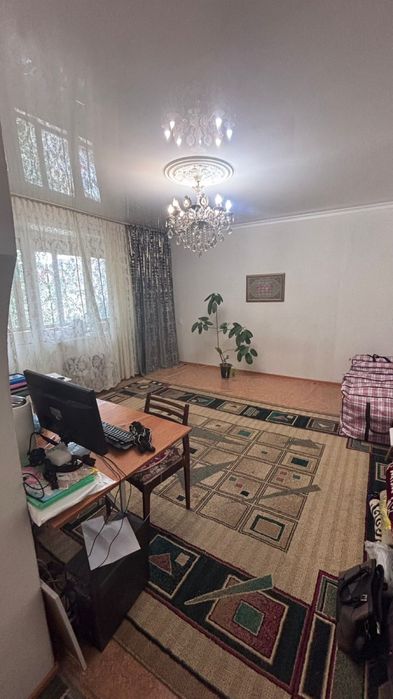 Продам двух комнатную квартиру