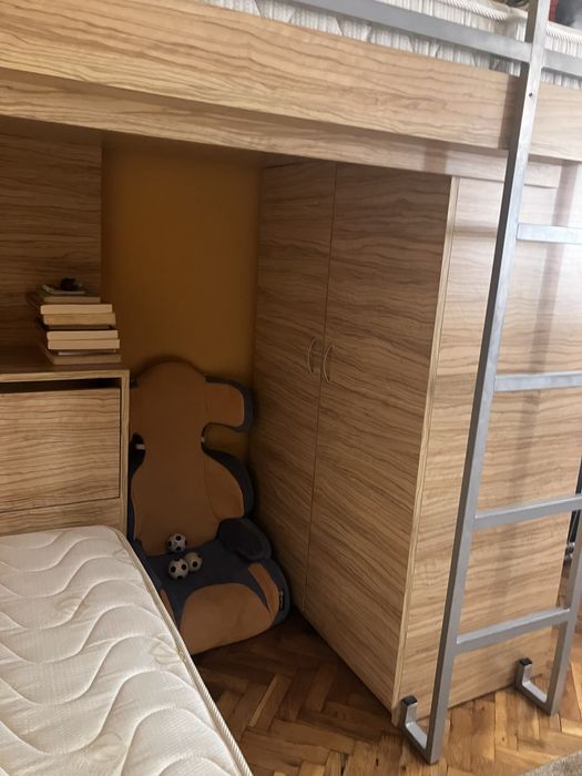 Обзавеждане за детска стая в перфектно състояние