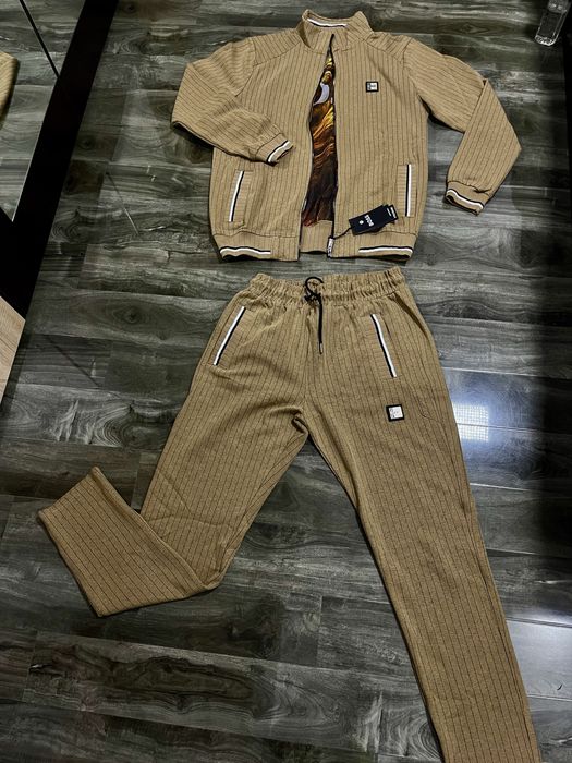 Trening Bărbați  Măsuri disponibile S/M/L/XL/XXL