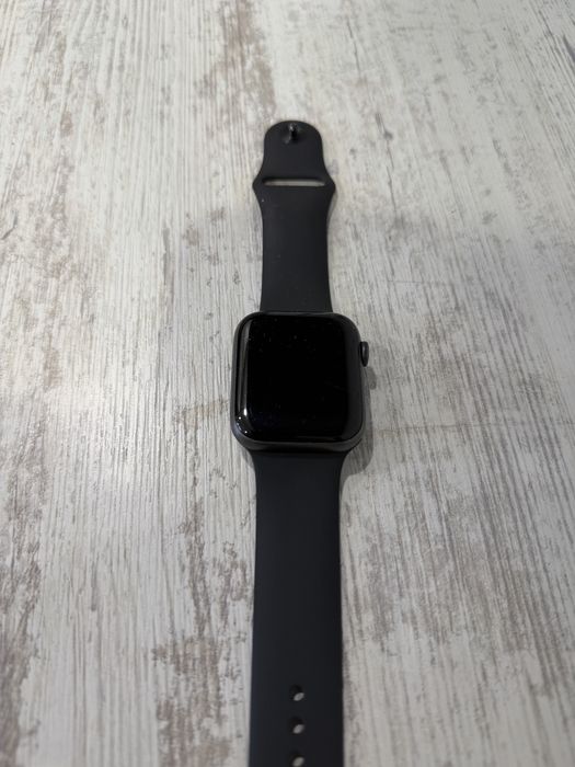 Apple Watch series 6 , 44mm