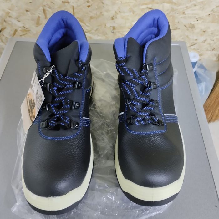 Спец обувь, 42 размер