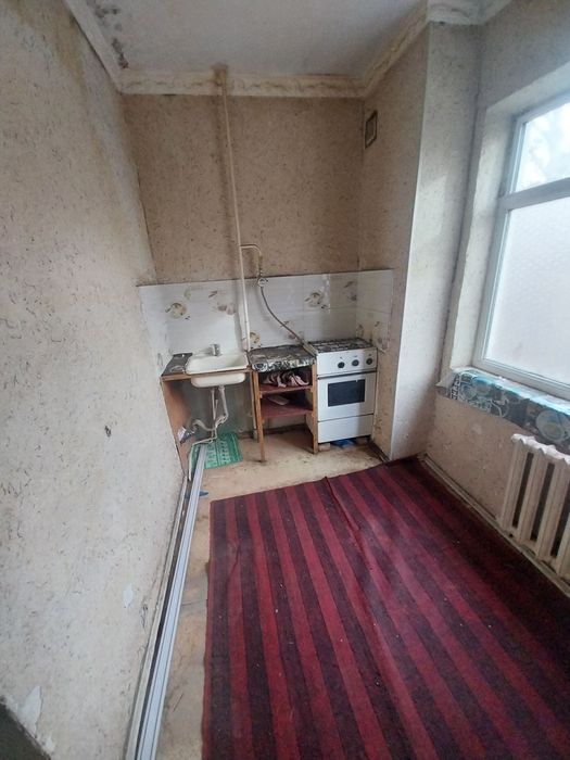 1 xona 4/5 Sergeli-4  da