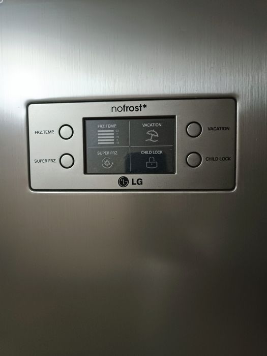 Холодильник двухкамерный LG