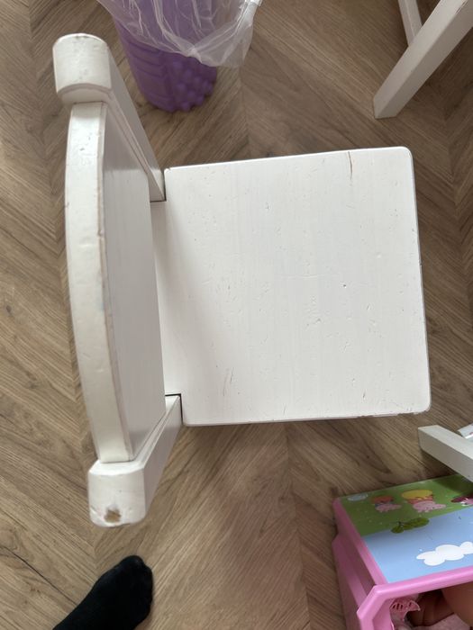 Продам б/у детский столик со стульями икеа